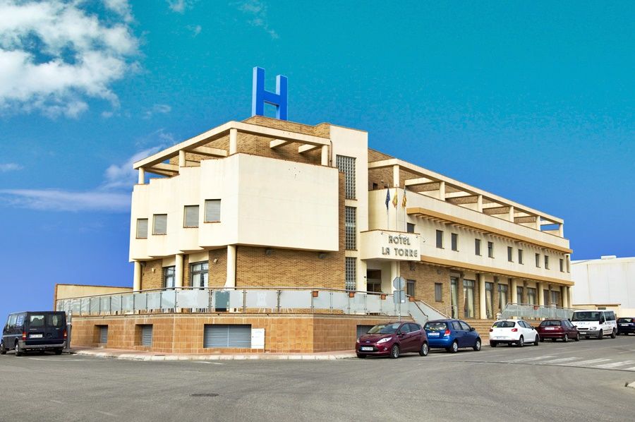 Hotel La Torre Los Montesinos Exterior photo